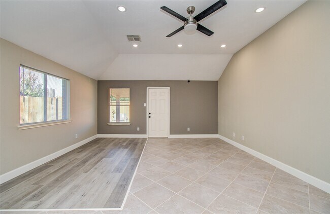 Building Photo - 12846 Sai Baba Dr