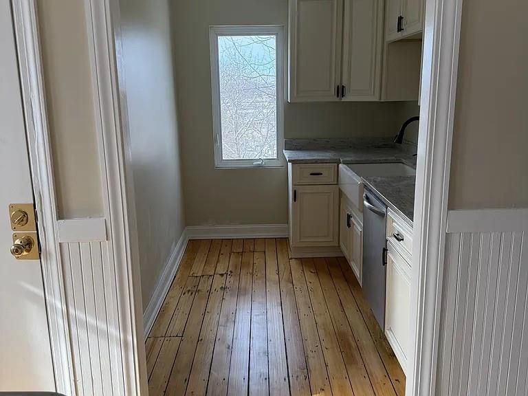 Building Photo - 16 Tecumseh St