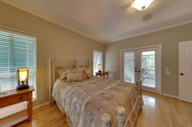 Building Photo - 9945 Rail Cir