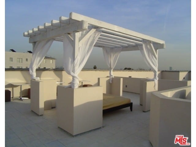 Building Rooftop Deck with Views - 8121 Norton Ave