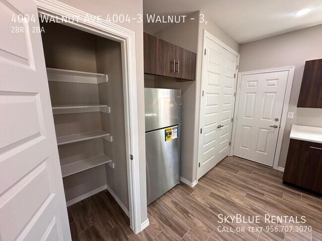 Building Photo - 4004 Walnut Ave