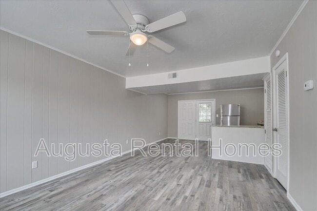 Building Photo - Windsor Heights Townhomes