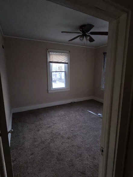 Building Photo - 1010 N Pinckney St