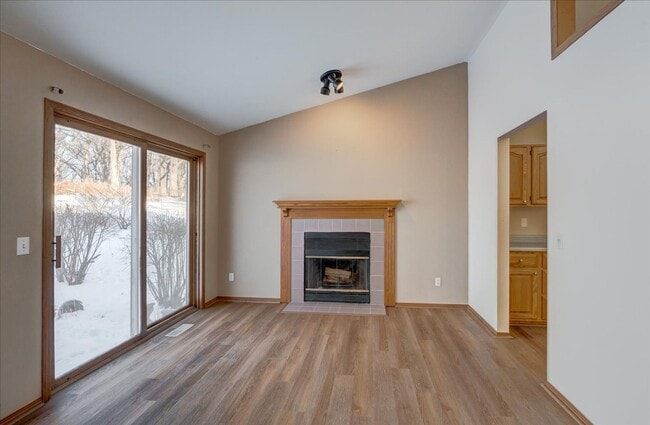 Building Photo - 2806 Wentworth Dr