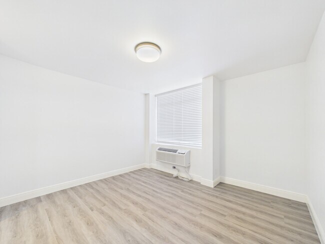 Building Photo - 7510 Hornwood Dr