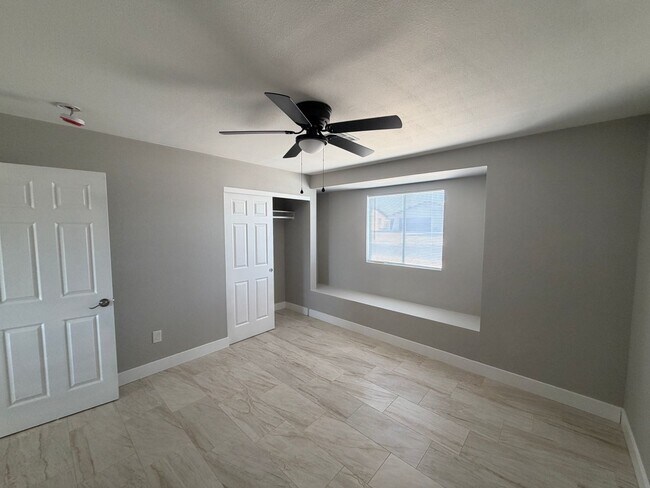 Building Photo - Newly Remodeled 4 Bedroom Two Bath Home