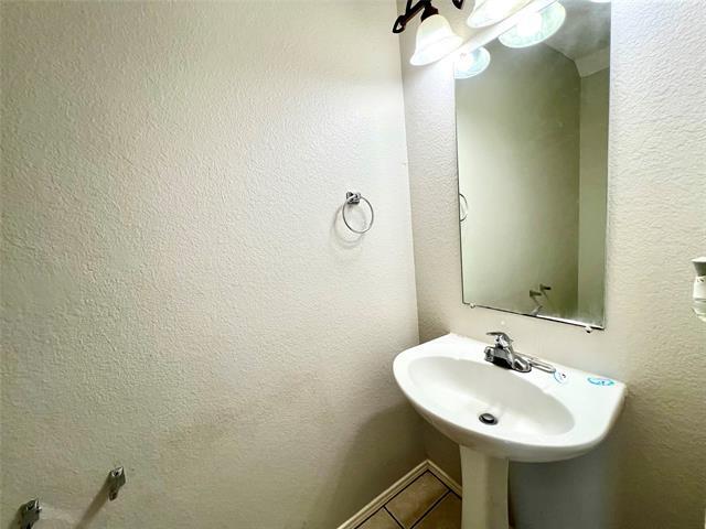 Building Photo - 3110 Westview Dr