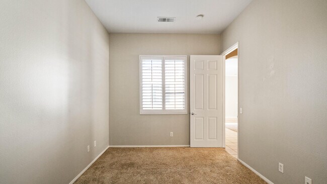 Building Photo - 49142 Barrymore St