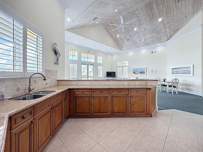 Building Photo - 602 Mariner Bay Blvd