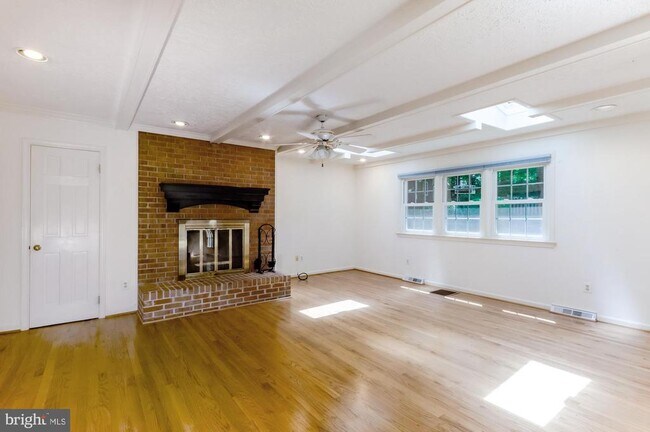 Building Photo - 2816 N Yucatan St