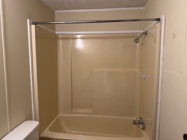 Building Photo - 835 Milford Rd