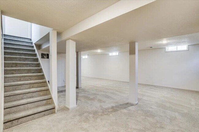 Building Photo - 6503 E 16th St N