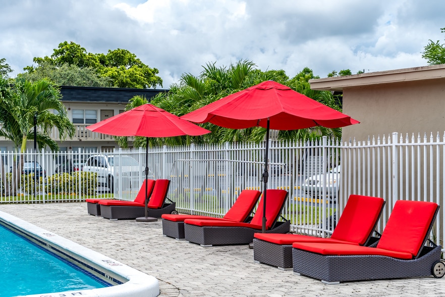 Building Photo - Edge Apartments