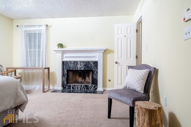 Building Photo - 570 Reed St SE