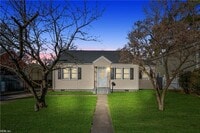 Building Photo - 3221 Hyde Cir