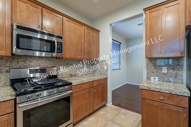 Building Photo - 505 East Calle Amura