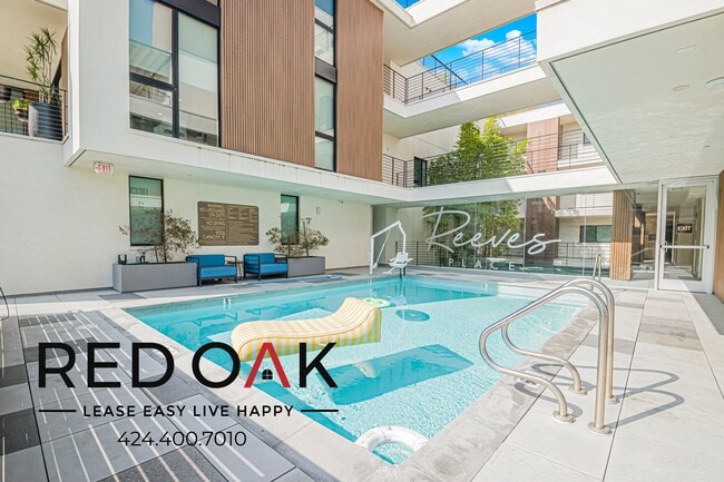 Building Photo - 1415 Reeves St