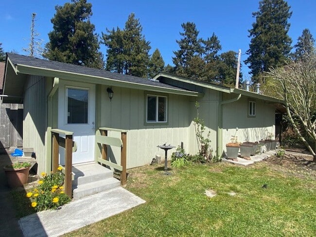 Primary Photo - 4303 Horseman Ln