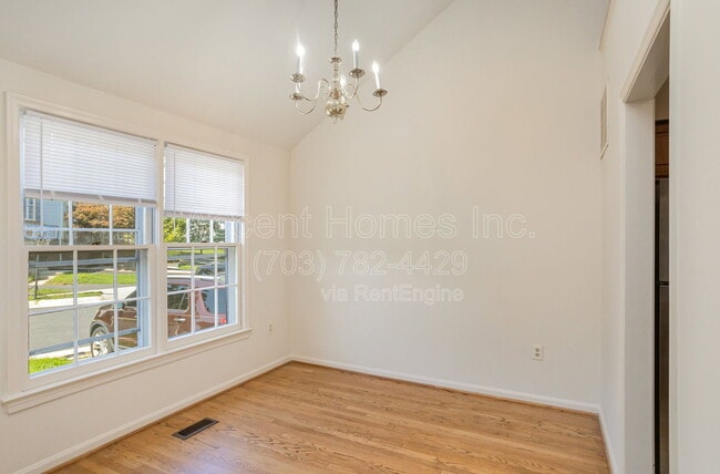 Building Photo - 7461 Ridge Oak Ct