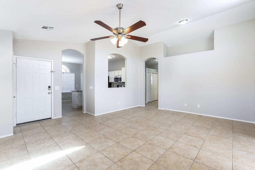 Building Photo - 7427 W Tina Ln
