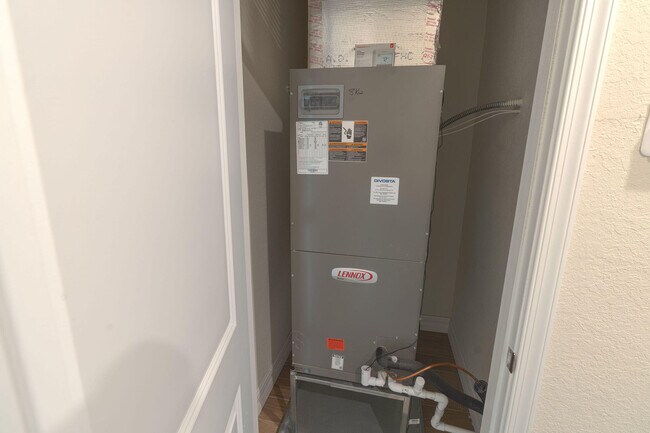 Building Photo - 4819 Indio Trl