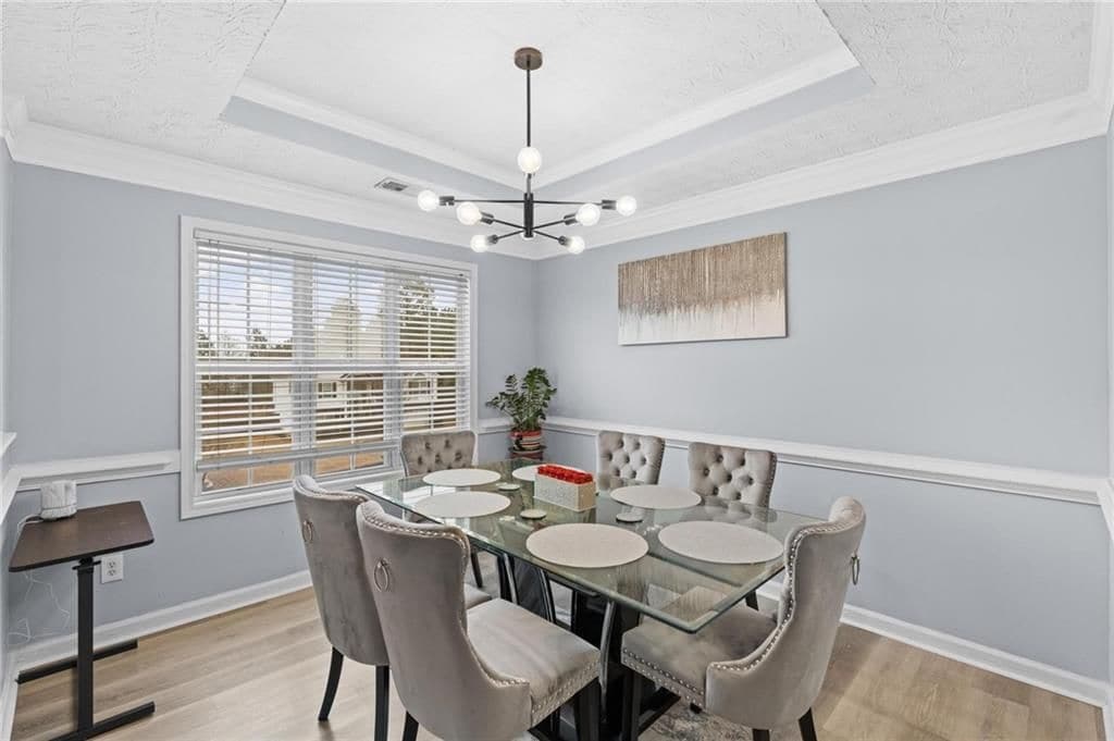 Building Photo - 40 Pine Shadow Cir