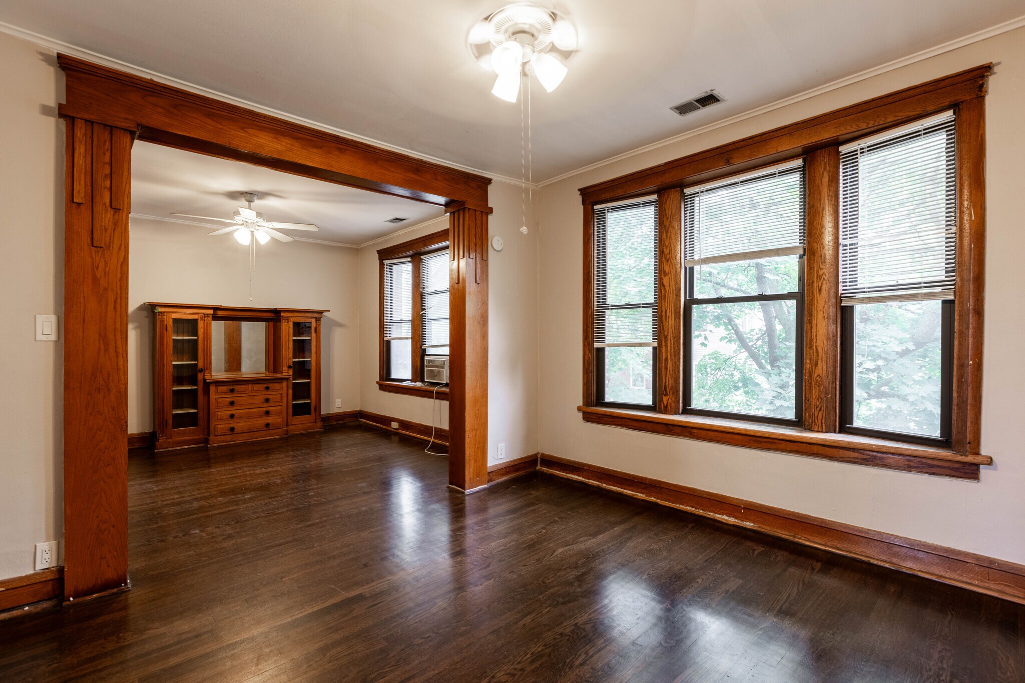 Building Photo - 3620 W Grace St