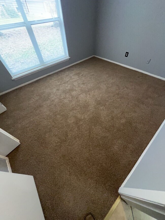 Building Photo - 4546 Algernon Dr