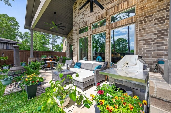Building Photo - 9979 Pebble Glen Dr