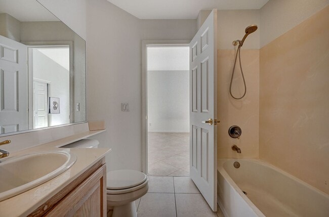 Building Photo - 121 Chatara Way