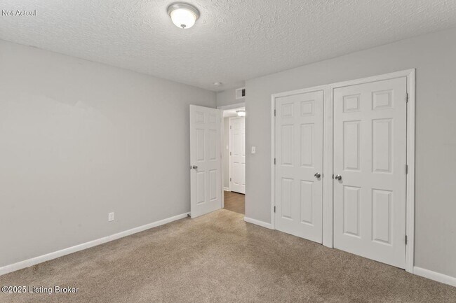 Building Photo - 3217 Fordhaven Rd