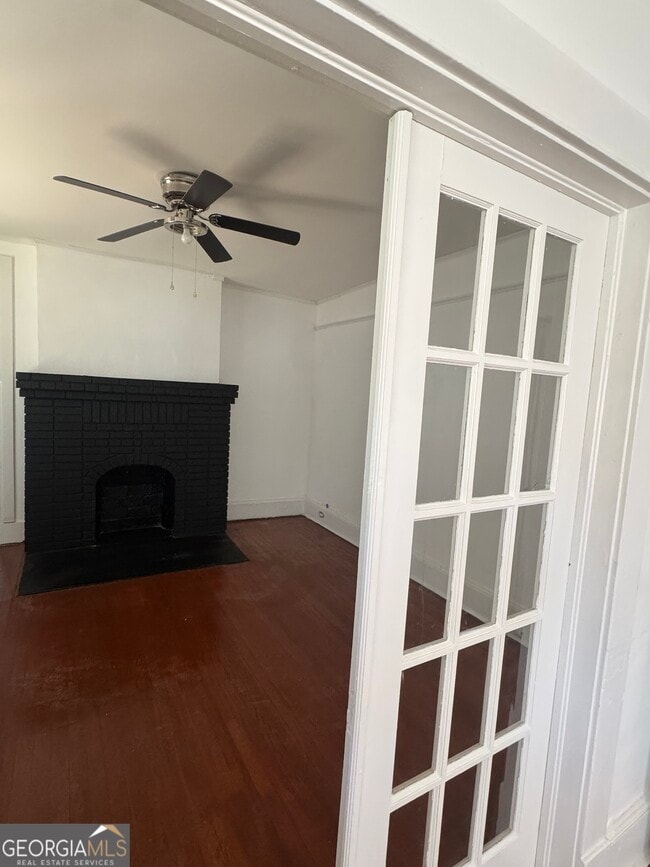 Building Photo - 415 Hopkins St SW