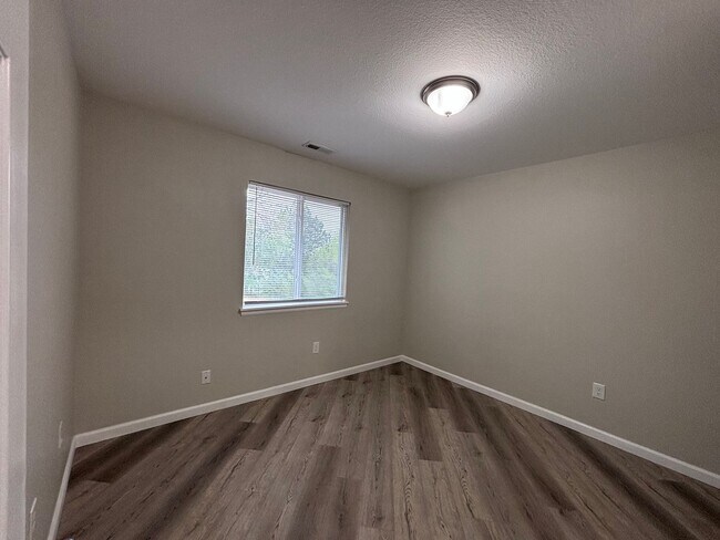 Building Photo - 1115 Chiricahua Loop