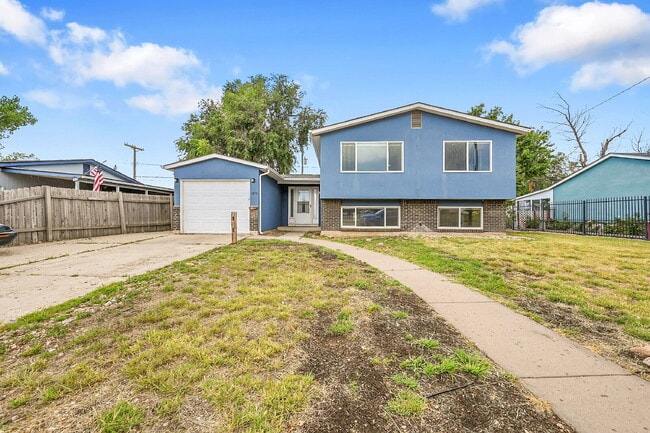 Primary Photo - $1,995.00, 3 bed, 2 bath located in Fountain