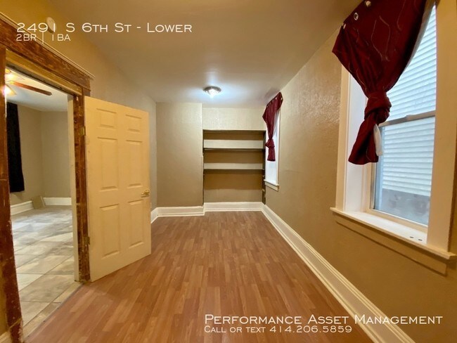 Building Photo - Beautiful South Side 2BD Lower