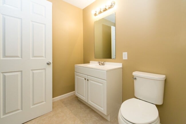 Building Photo - Charming Adamsville Home with Open Floor P...