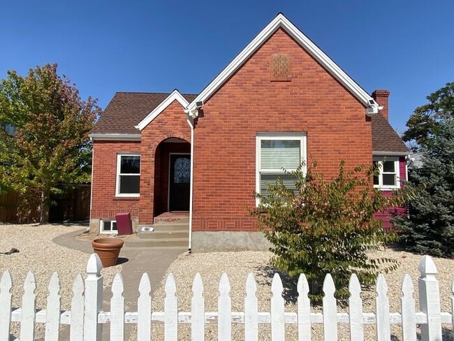 Building Photo - Fabulous Reno Historical House - Charming ...