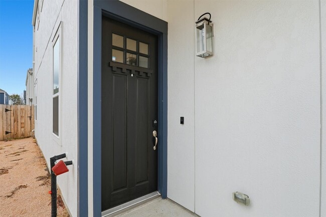 Building Photo - 11404 Irish River Dr