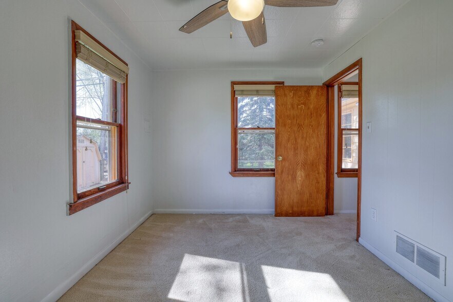 Building Photo - 4834 N 106th St