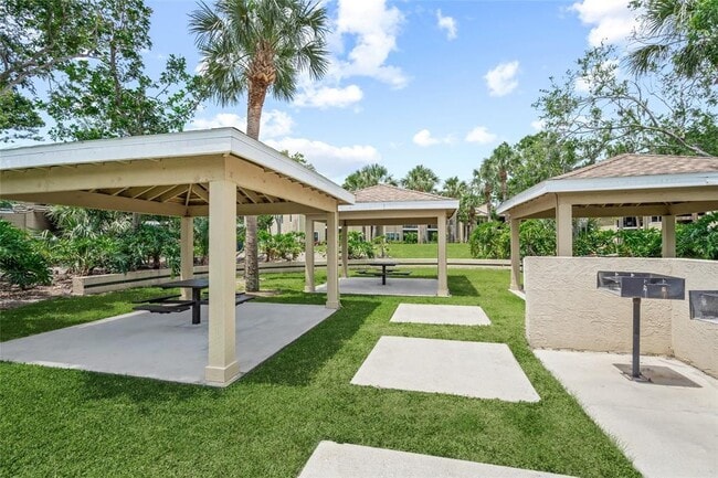 Building Photo - 4037 Crockers Lake Blvd