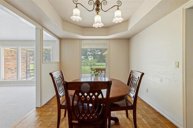 Building Photo - 57 Serenada Ln