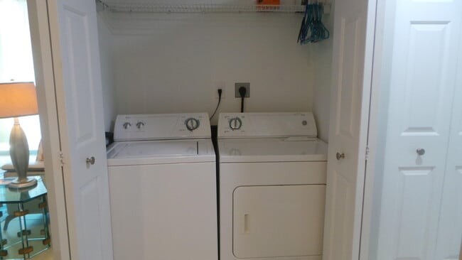 Building Photo - 610 Clematis St