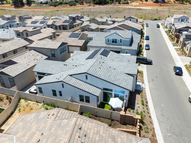 Building Photo - 12639 Elizabeth Wy