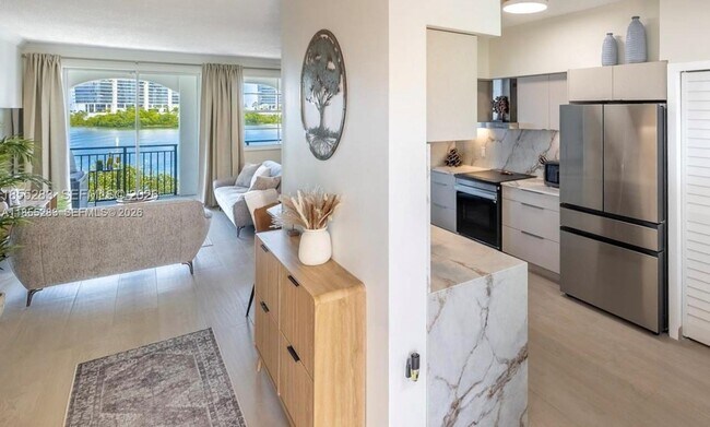 Building Photo - 3255 NE 184th St