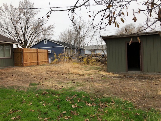 Building Photo - Lovely 3 Bed 1 Bath Home