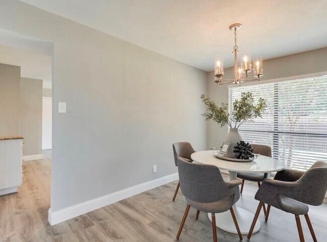 Building Photo - 6529 Chalk Ct
