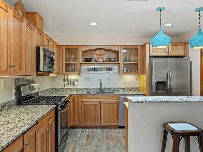 Building Photo - 207 Camino De Los Marquez