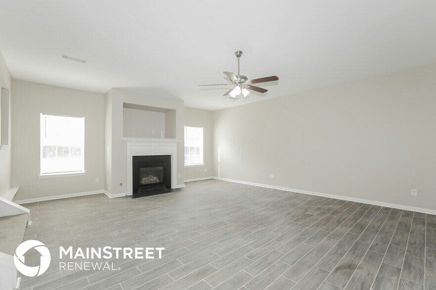Building Photo - 1010 Baltic Way