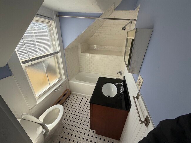 Building Photo - 91 Nason St