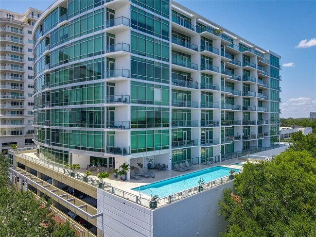 Building Photo - 101 S Eola Dr